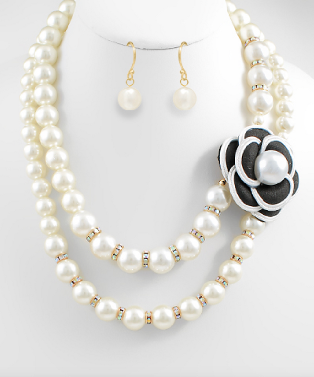 Crosby Single Pearl Necklace