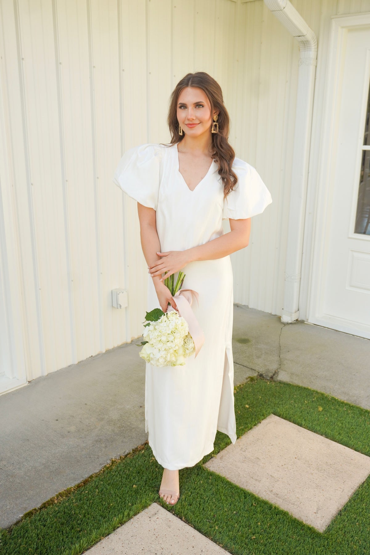 Grace Puff-Sleeve Elegant Maxi Dress Azlinn Hope Grace Puff-Sleeve Elegant Maxi Dress Azlinn Hope